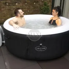 Dmuchane jacuzzi Lay-Z-Spa: który wybrać i ile kosztuje relaks?