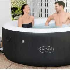 Lay-Z-Spa Miami: Czy to dmuchane jacuzzi spełni Twoje oczekiwania?