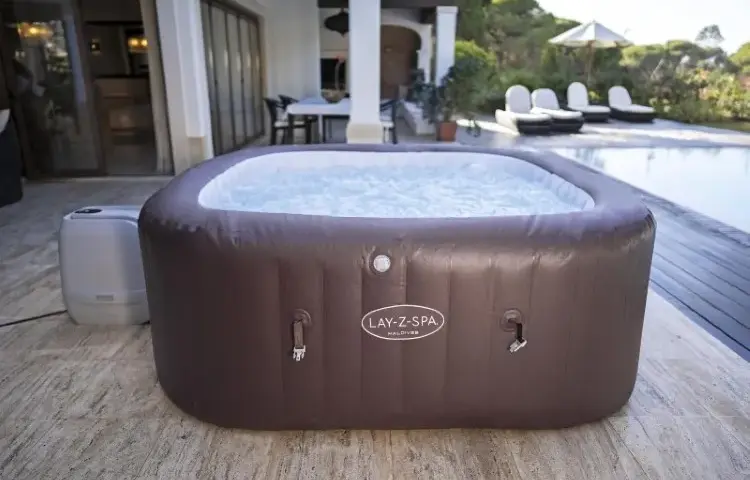 Basen, spa, jacuzzi: Wybierz idealne dla siebie! Poradnik eksperta