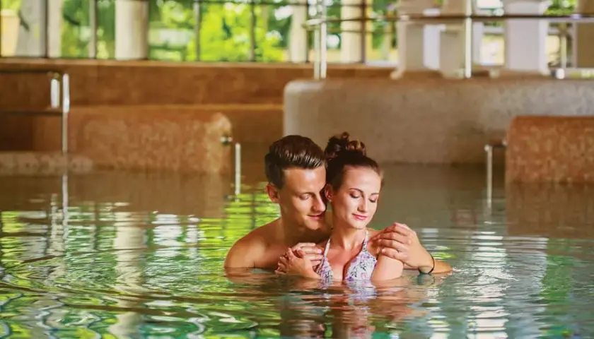 Tanie SPA dla dwojga: Weekend do 1500 zł bez ukrytych kosztów!