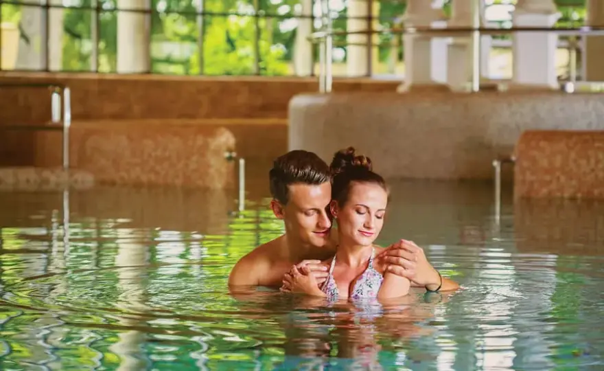Tanie SPA dla dwojga: Weekend do 1500 zł bez ukrytych kosztów!