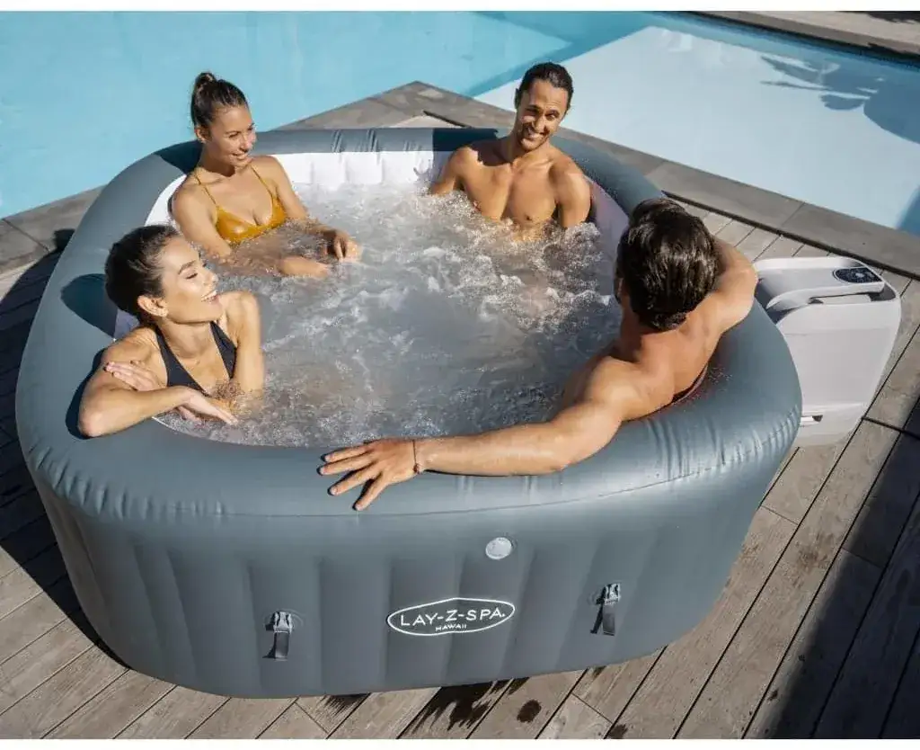 rodzaje jacuzzi dmuchanych Lay-Z-Spa porównanie